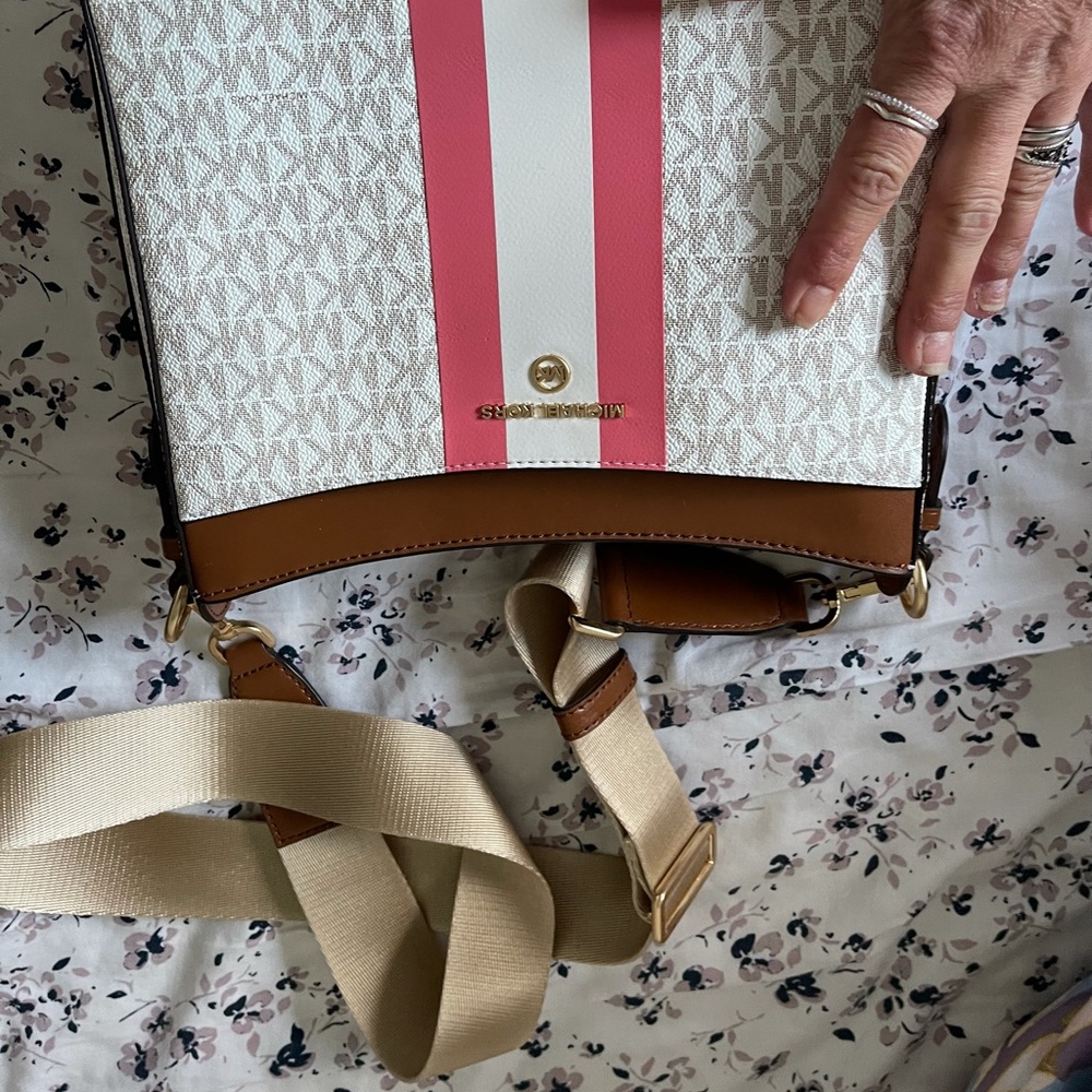 Brand new Michael Kors crossbody